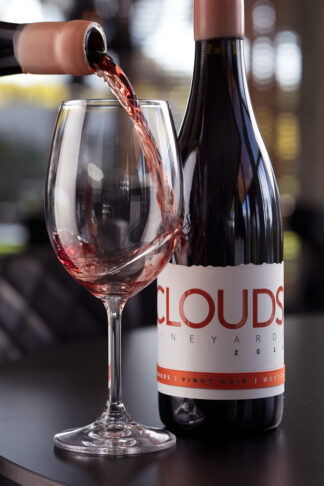 Clouds - Pinot Noir Sjatoo